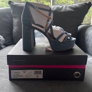 Vince Camuto garnitta platform strappy sandals NIB
